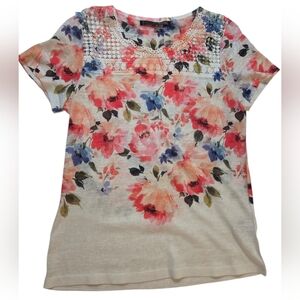 81 Ness Crocheted Lace Floral Print Women's Top Size Small 18in P2P Cottagecore